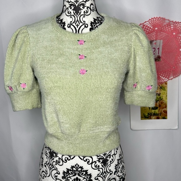 Zara Puff Sleeve embroidered Mint Green Sweater Medium - Picture 5 of 12